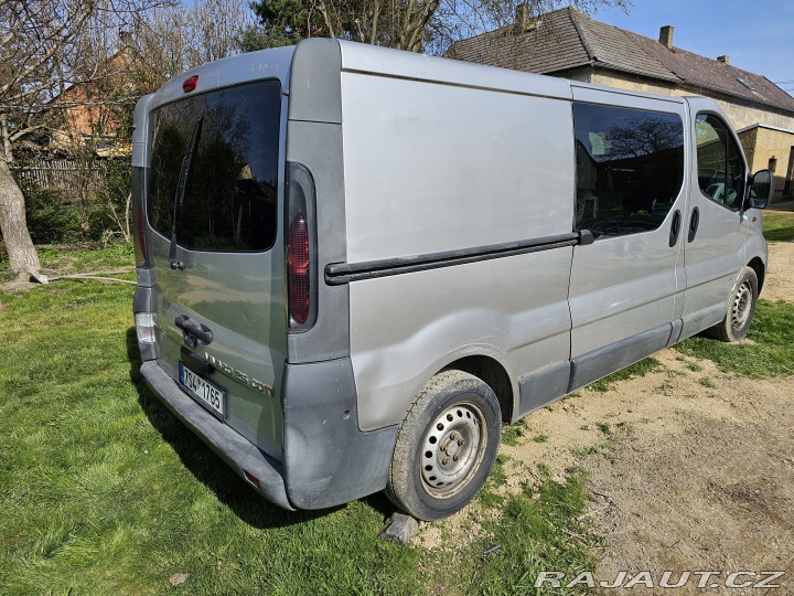 Opel Vivaro 2005
