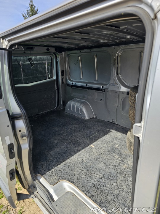 Opel Vivaro 2005