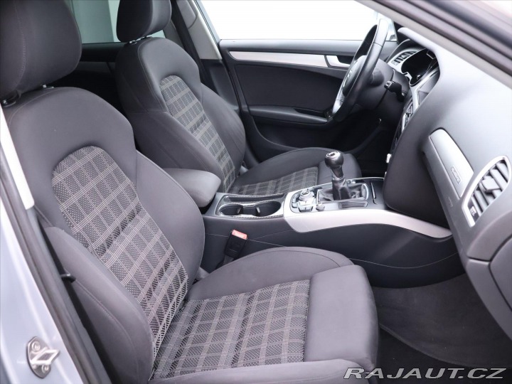 Audi A4 2,0 TDI Quattro Navi Xeno 2014