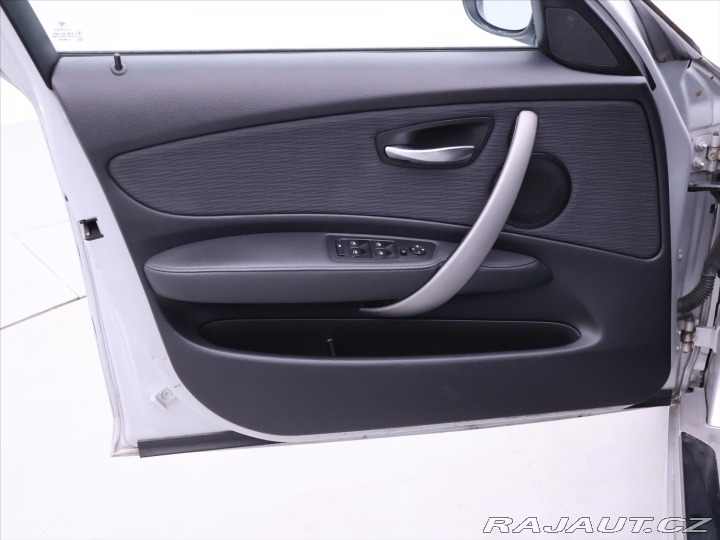 BMW 1 2,0 116i Vyhřívané Sedačk 2010