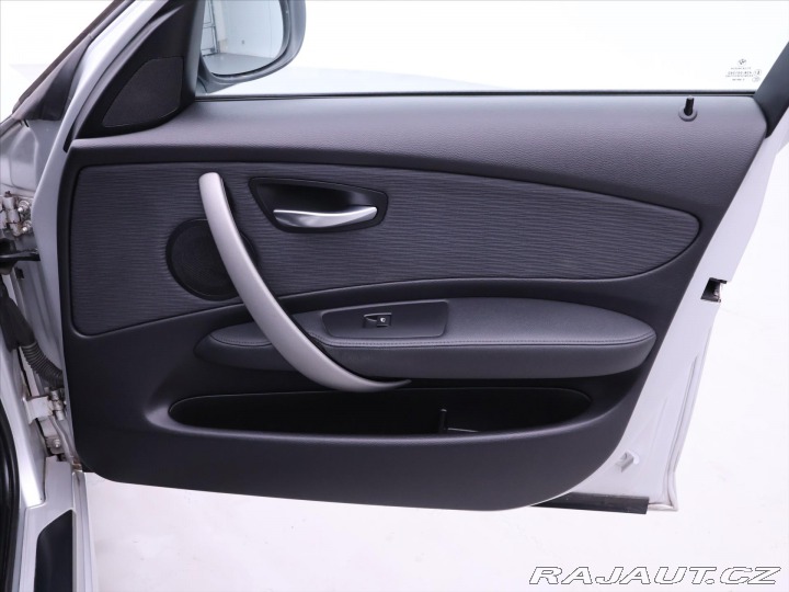 BMW 1 2,0 116i Vyhřívané Sedačk 2010