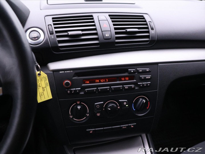 BMW 1 2,0 116i Vyhřívané Sedačk 2010