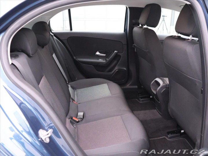 Mercedes-Benz A 1,5 180 DPH Business virt 2020
