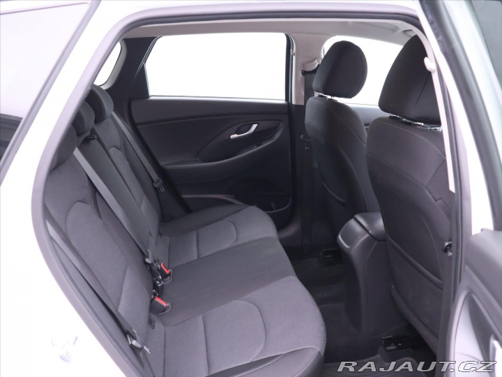 Hyundai i30 1,6 CRDi Smart CZ 1.Maj, 2021