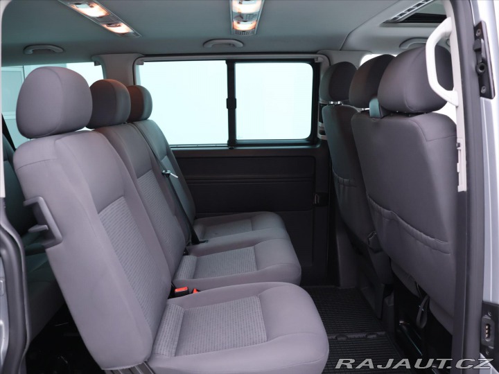 Volkswagen Caravelle 2,5 TDI 128kW Aut. Long 9 2007