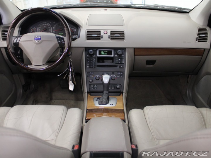 Volvo XC90 2,9 T6 4x4 AT 7-míst 1.ma 2003