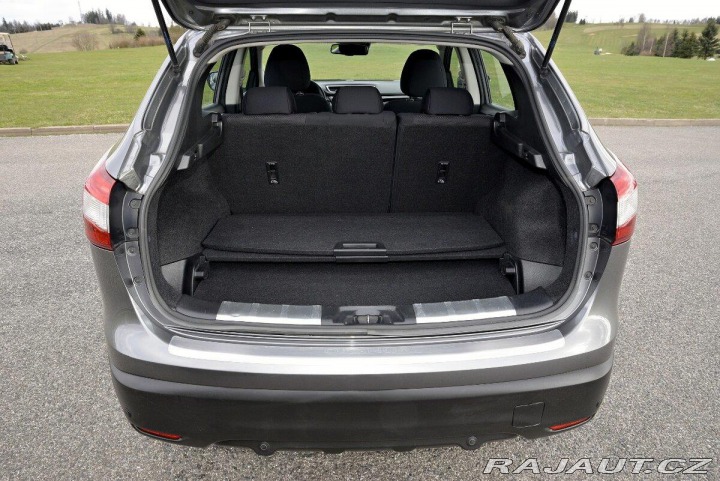 Nissan Qashqai 1,6 DIG-T ACENTA + SAFE 2015