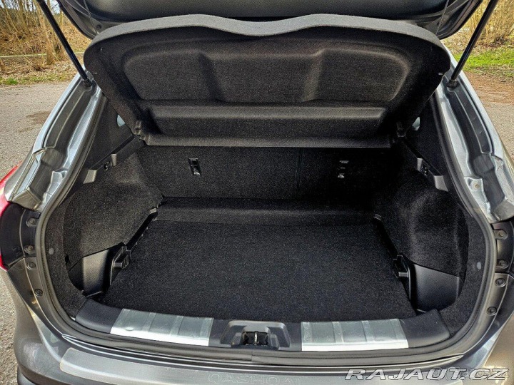 Nissan Qashqai 1,6 DIG-T ACENTA + SAFE 2015
