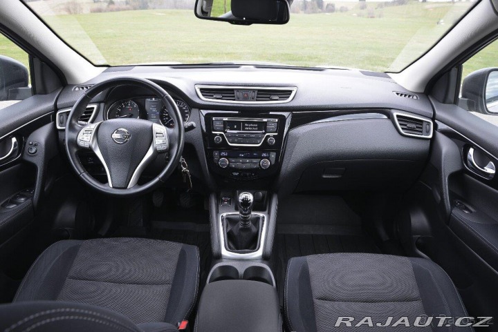 Nissan Qashqai 1,6 DIG-T ACENTA + SAFE 2015