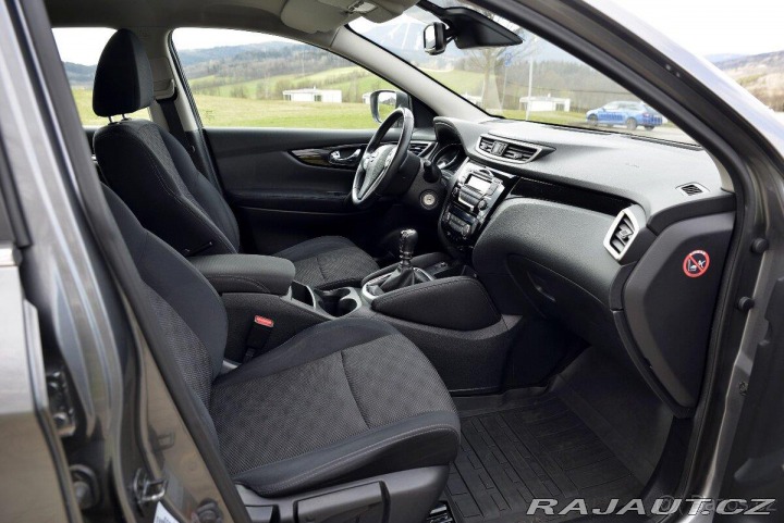 Nissan Qashqai 1,6 DIG-T ACENTA + SAFE 2015
