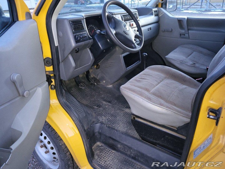 Volkswagen Transporter 2,5   TDI 2001