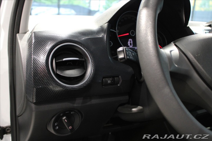 Volkswagen up! Vyhřívané sedačky/Park. K 2020