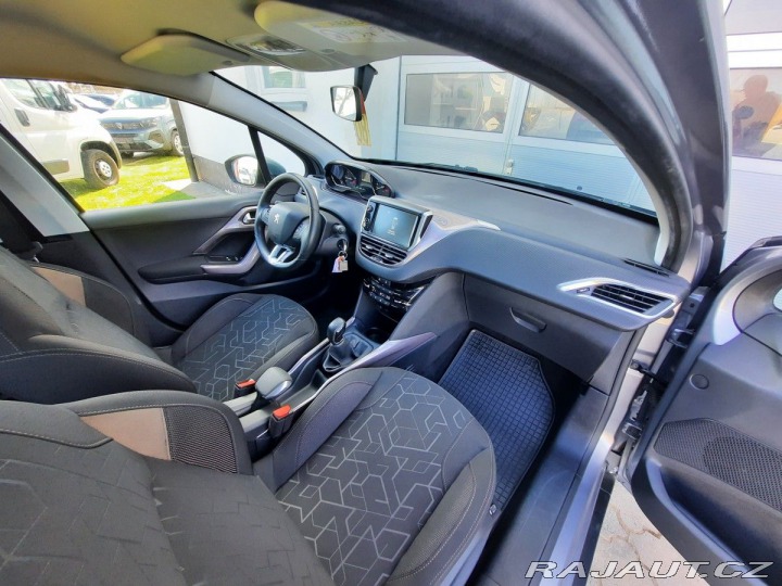 Peugeot 2008 ACTIVE 1,2 PT 82k M5 2015