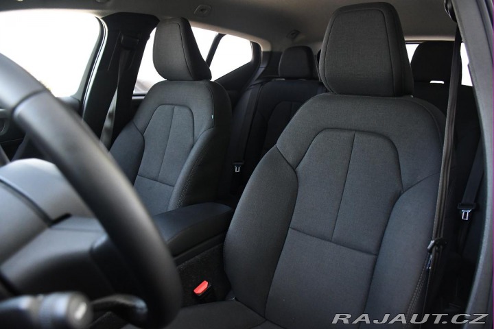 Volvo XC40 T3 PO SERVISE TAŽNÉ MANUÁ 2020