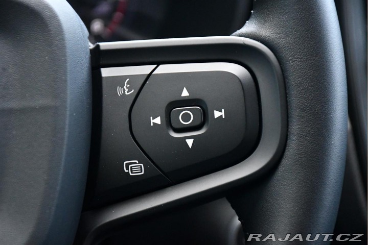 Volvo XC40 T3 PO SERVISE TAŽNÉ MANUÁ 2020