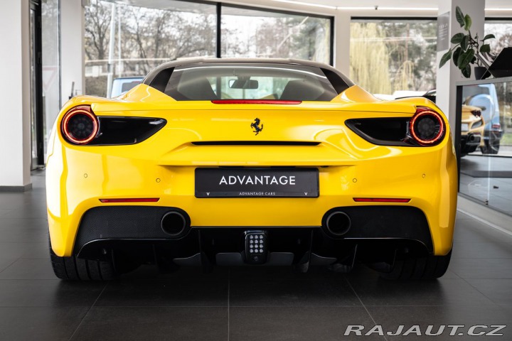 Ferrari 488 Lift/Carbon/GialloModena 2016