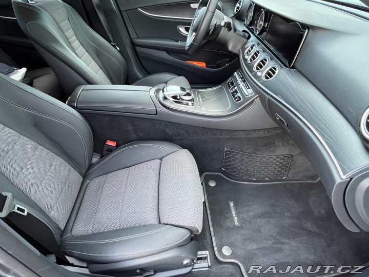 Mercedes-Benz E 300d 180 kW LED Kamera 18 2021