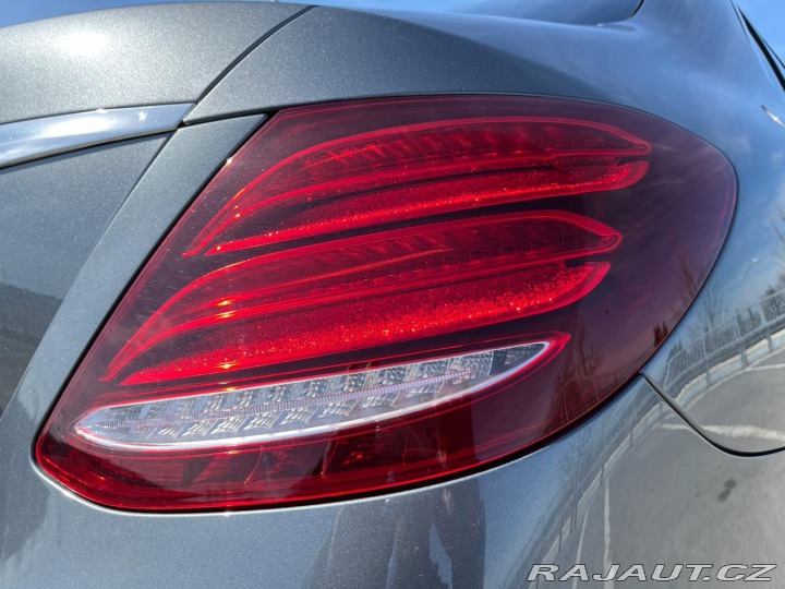 Mercedes-Benz E 300d 180 kW LED Kamera 18 2021