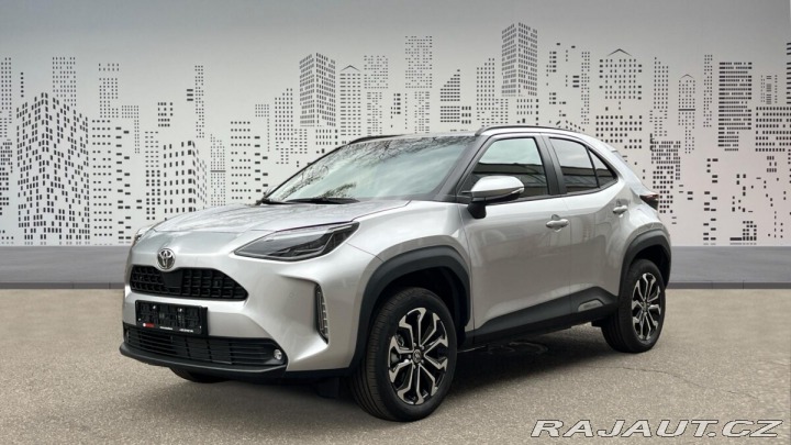 Toyota Yaris Cross 1,5 Hybrid e-CVT 4x4 130k 2025