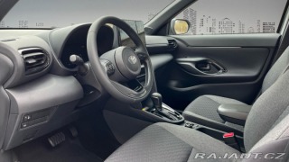Toyota Yaris Cross 1,5 Hybrid e-CVT 4x4 130k 2025