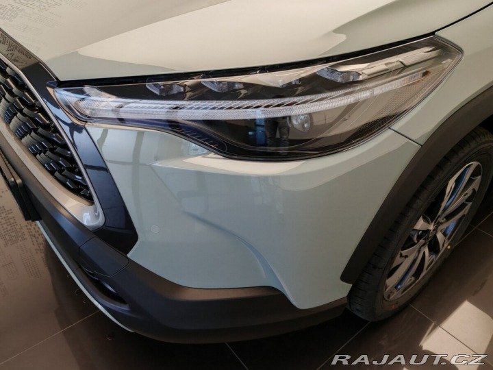 Toyota Corolla Cross 2.0 Hybrid Style Tech 2025