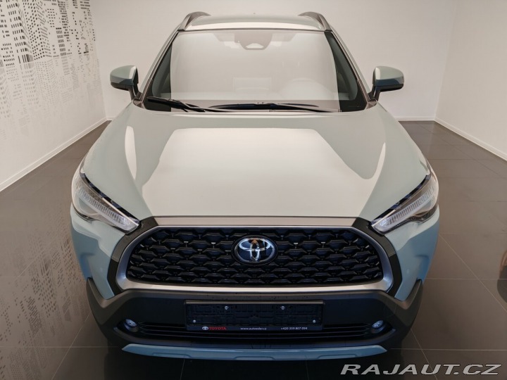 Toyota Corolla Cross 2,0 Hybrid e-CVT Style Te 2025