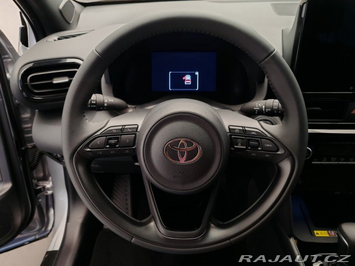 Toyota Yaris Cross 1,5 Hybrid e-CVT 130k Sty 2025
