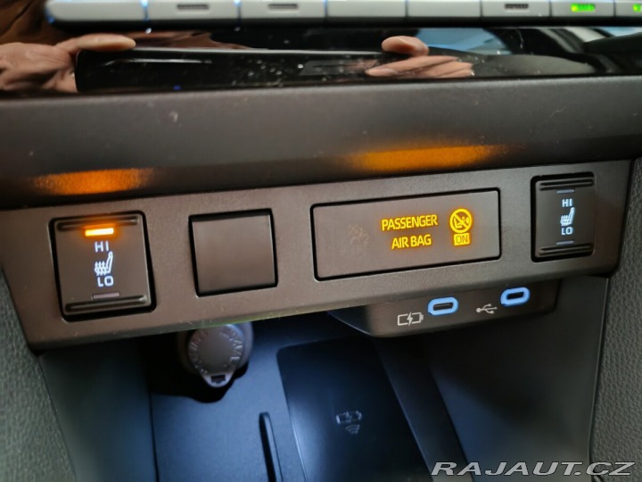Toyota Yaris Cross 1,5 Hybrid e-CVT 130k Sty 2025