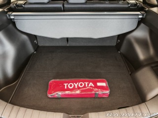 Toyota Corolla Cross 2,0 Hybrid e-CVT Comfort 2024
