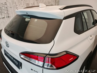 Toyota Corolla Cross 2,0 Hybrid e-CVT Comfort 2024