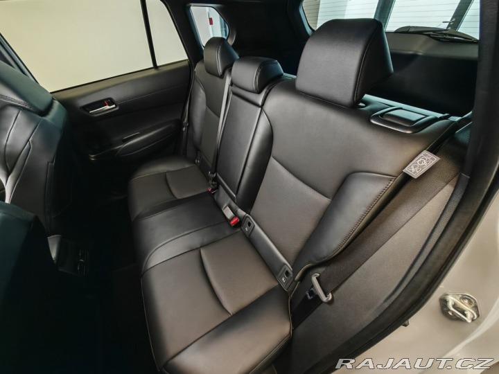 Toyota Corolla Cross 2,0 Hybrid e-CVT Executiv 2024