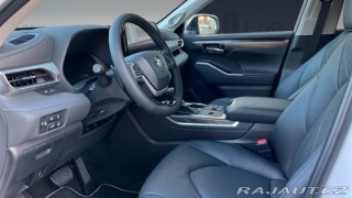 Toyota Highlander 2,5 Hybrid CVT Executive 2024