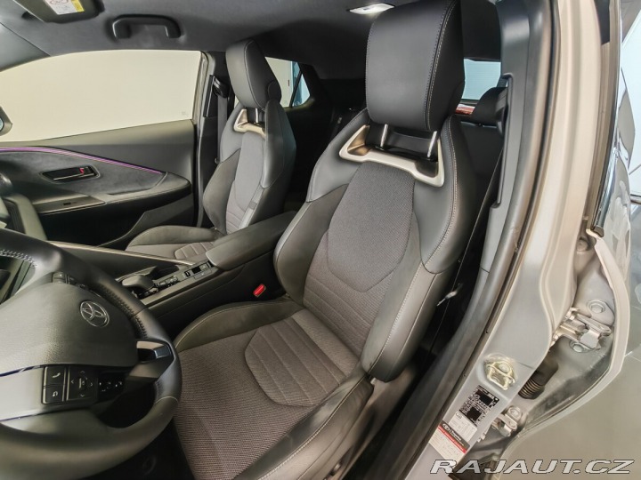Toyota C-HR 2.0 Hybrid 135kW E-CVT Ex 2024