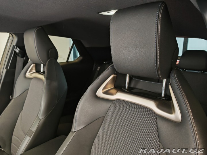 Toyota C-HR 2.0 Hybrid 135kW E-CVT Ex 2024