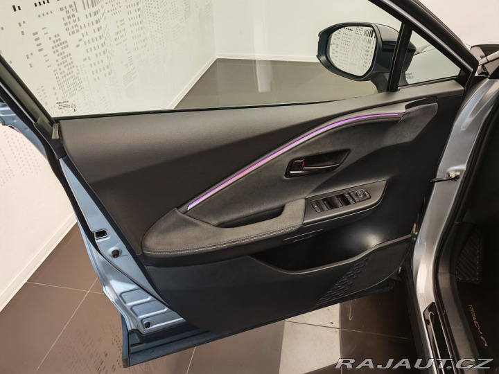 Toyota C-HR 2.0 Hybrid 135kW E-CVT Ex 2024