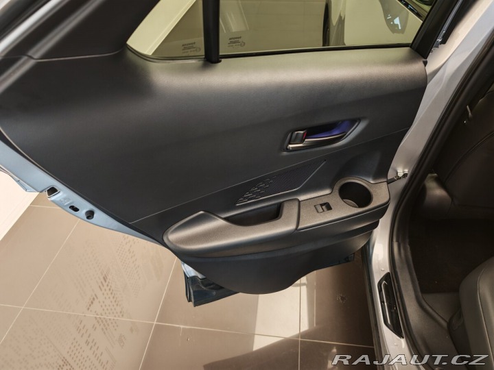 Toyota C-HR 2.0 Hybrid 135kW E-CVT Ex 2024