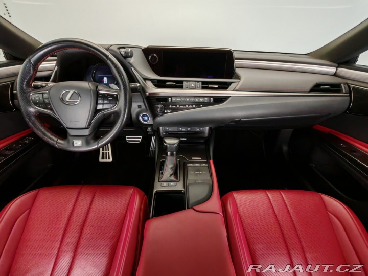 Lexus Ostatní modely ES 300h F sport 2019
