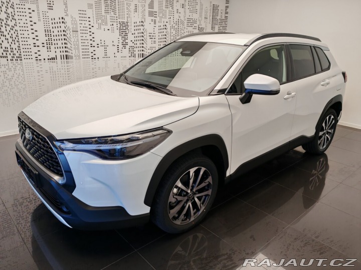 Toyota Corolla Cross 2,0 Hybrid e-CVT Style Te 2025