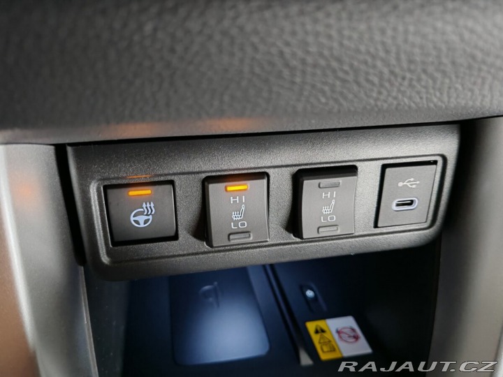Toyota Corolla Cross 2,0 Hybrid e-CVT Style Te 2025
