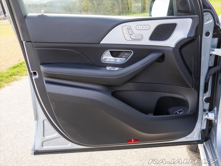 Mercedes-Benz GLE 2,0 300d 200kW 4MATIC CZ 2023