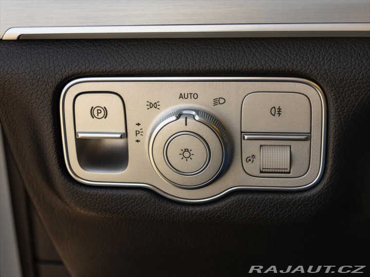 Mercedes-Benz GLE 2,0 300d 200kW 4MATIC CZ 2023