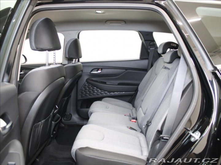 Hyundai Santa Fe 2,2 CRDi 142Kw 7m. AKČNÍ 2023