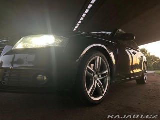 Audi A4 3,0 TDI quattro Avant TD 2011