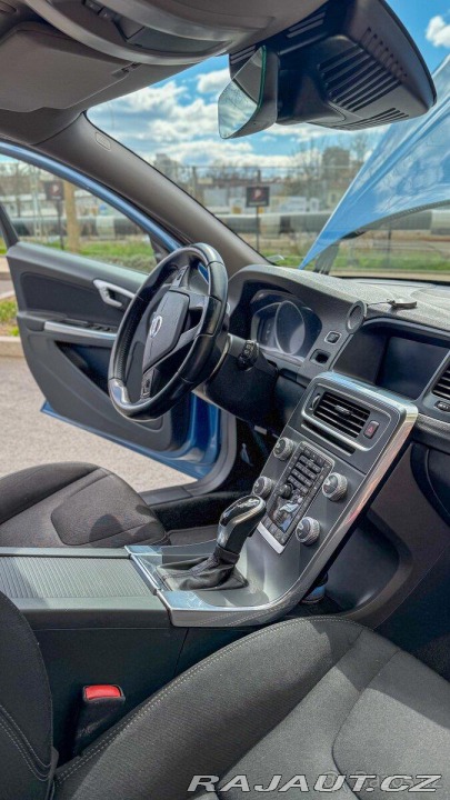 Volvo V60 D4 diesel, automat 2014