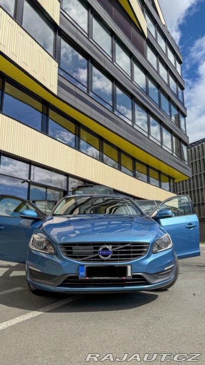 Volvo V60 D4 diesel, automat 2014