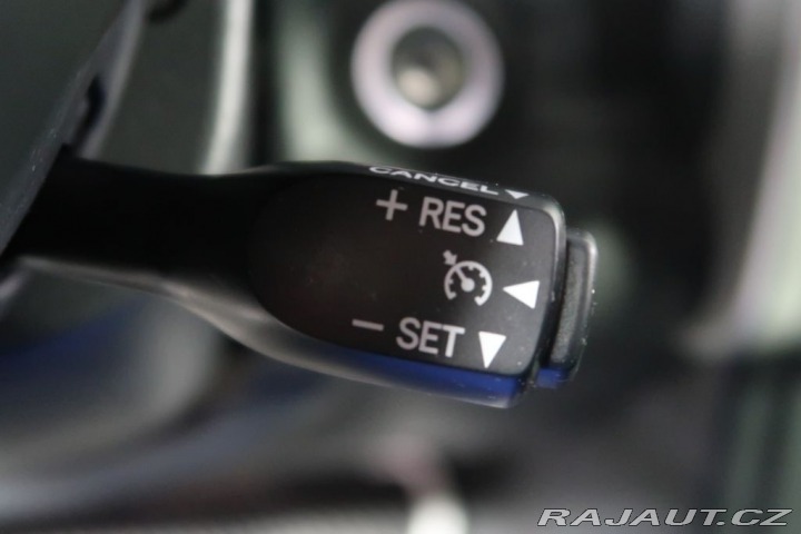 Toyota FJ 4.0VVT-i,V6,200kW,AT,4x4 2023