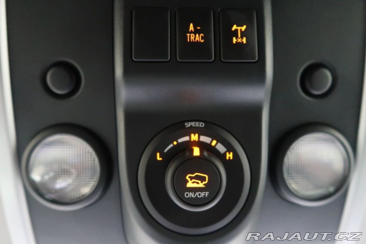 Toyota FJ 4.0VVT-i,V6,200kW,AT,4x4 2023