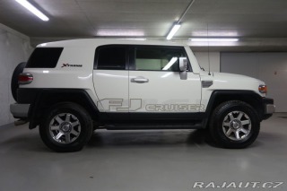 Toyota FJ 4.0VVT-i,V6,200kW,AT,4x4 2023