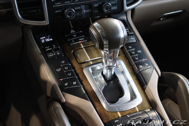 Porsche Cayenne V8 GTS BOSE / SportChrono 2012