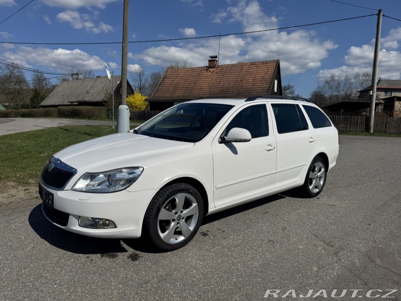 Škoda Octavia 1.4 TSI DSG ELEGANCE